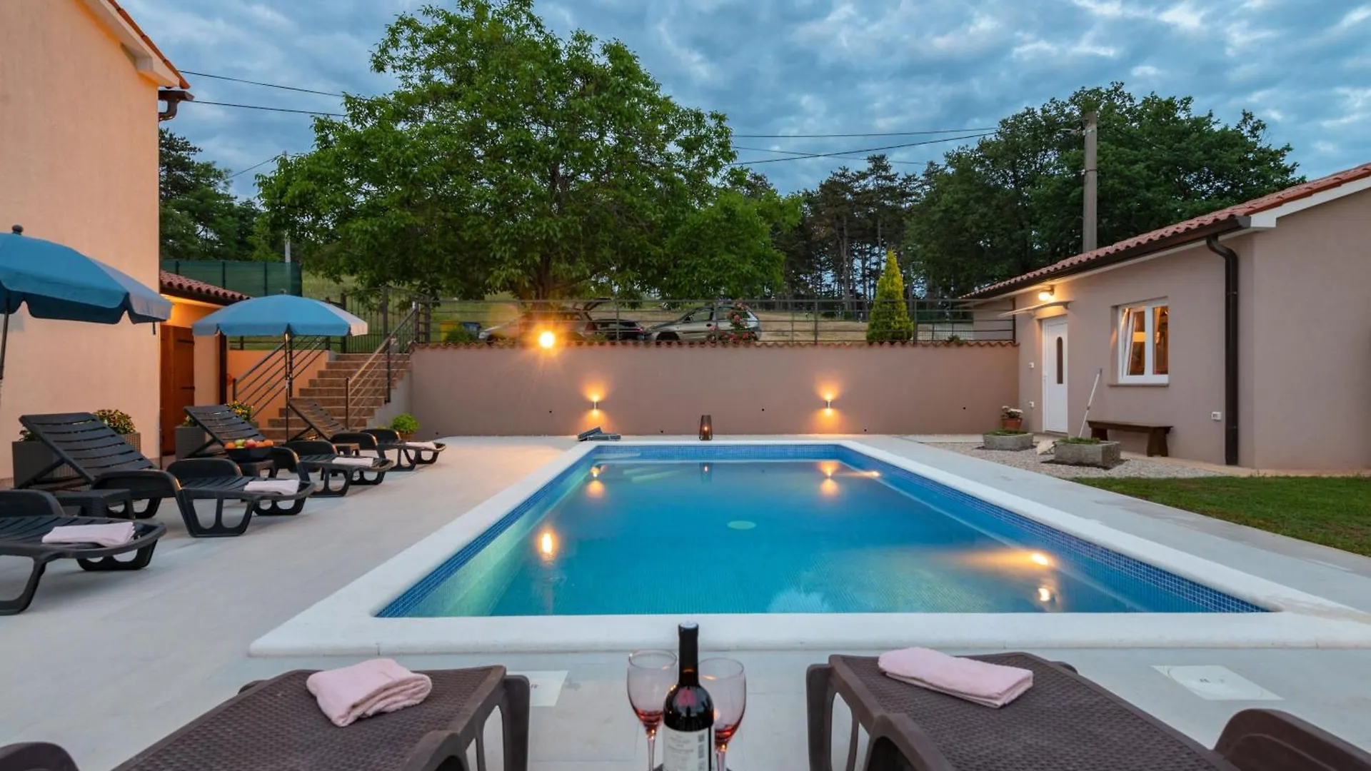 別荘 Villa Ana-Marija With Pool & Panoramic Nature Views Nedeščina
